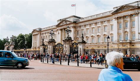 9 am est to uk time|best time to visit england weather.